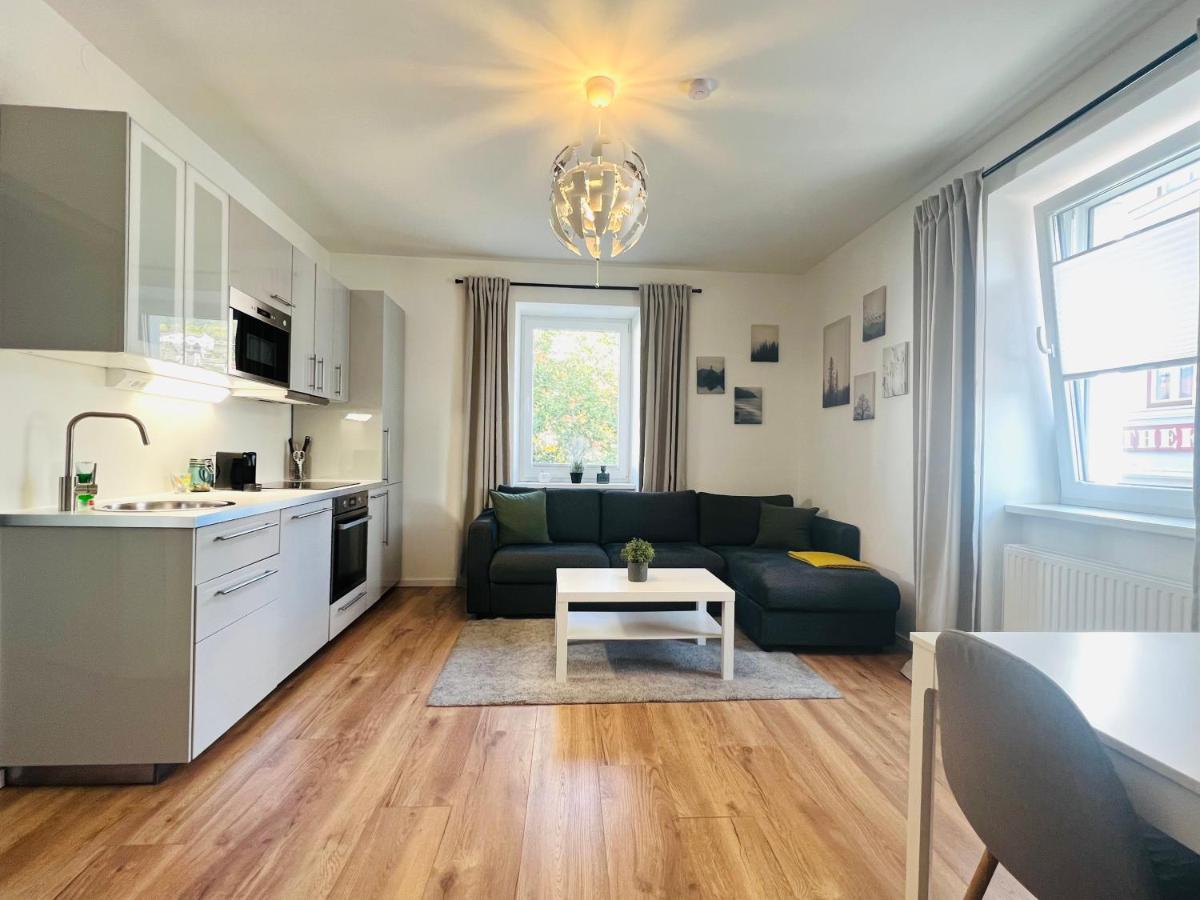 White Inn - Kuschelige Ferienwohnung Mürzzuschlag Eksteriør bilde